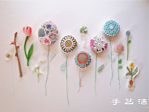 Beautiful knitted flower handicrafts