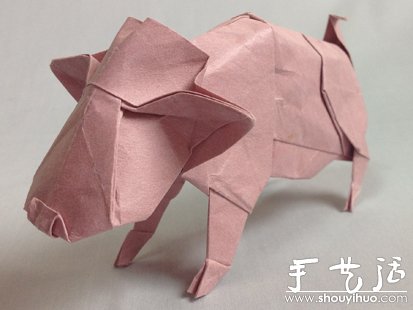 Handmade origami - pig