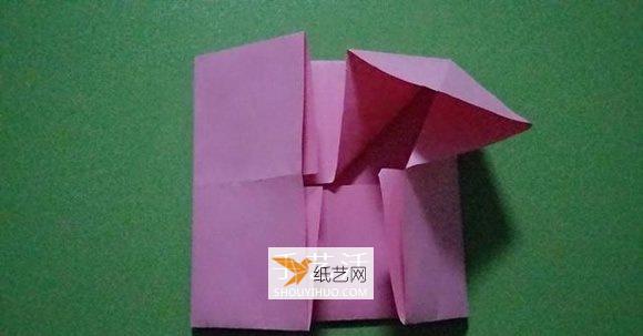 Four-step illustration of folding an octagonal flower basket using origami