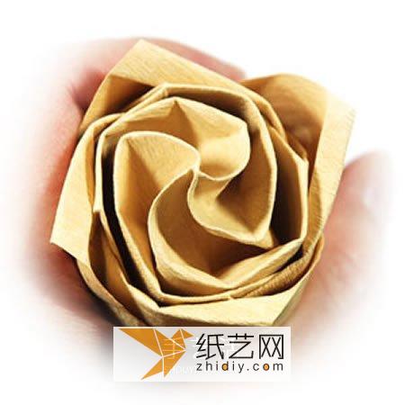 Tutorial on origami rose with rolled heart