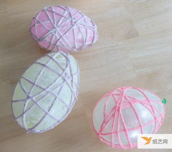 Step-by-step tutorial on making personalized Easter hollow eggs by hand using some simple ropes