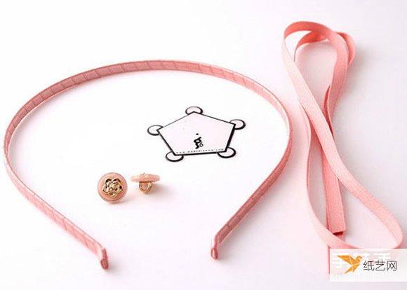 Handmade tutorial on cute ribbon flower-decorated headbands suitable for little girls