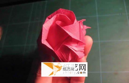 Detailed analysis of the folding method of GG roses