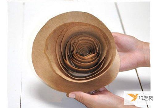 Tutorial on how to make roses from kraft paper that can be used as beautiful wall decorations