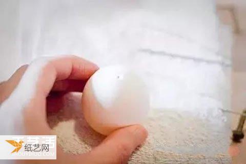 Basics of Easter egg making—how to blow out the egg whites and yolks