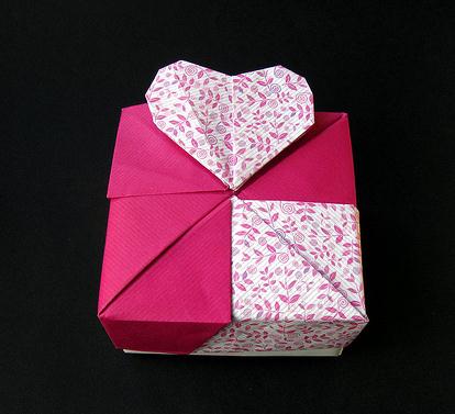 Momotani Haoyings origami heart box drawing tutorial [origami box diagram]