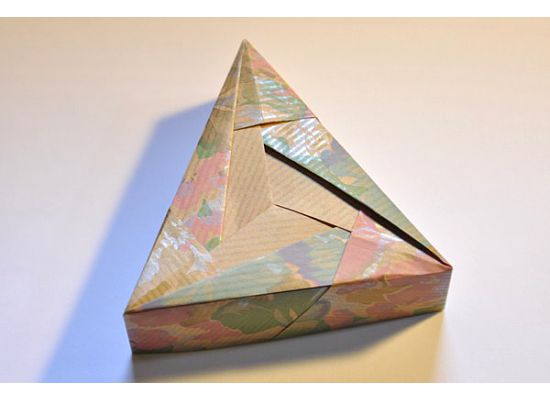 Momotani Haoyings triangle origami box drawing tutorial [origami box diagram]