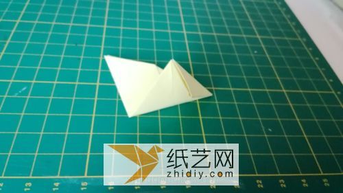 Cute origami rice dumplings, a small decoration for the Dragon Boat Festival