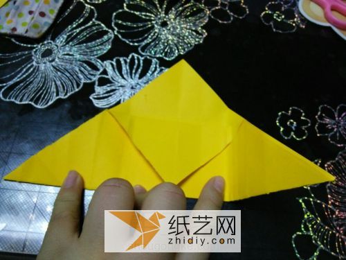 Handmade creative DIY tutorial teaches you how to fold diamond envelopes. Simple envelope folding method