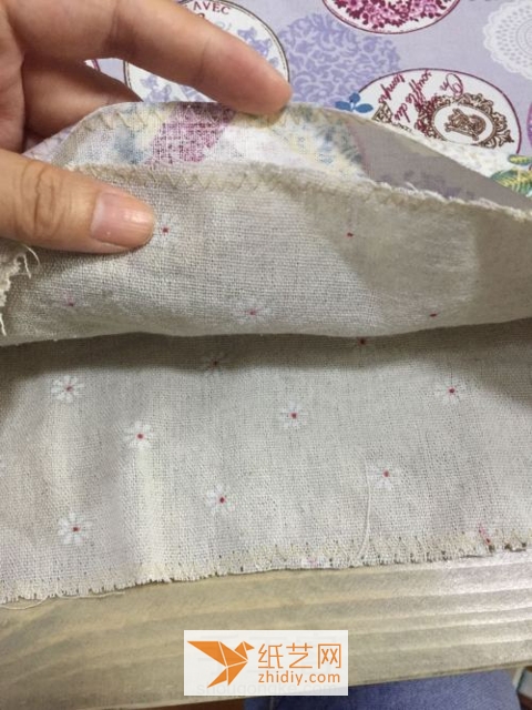 Tutorial on how to make a small fresh linen handbag New Year gift