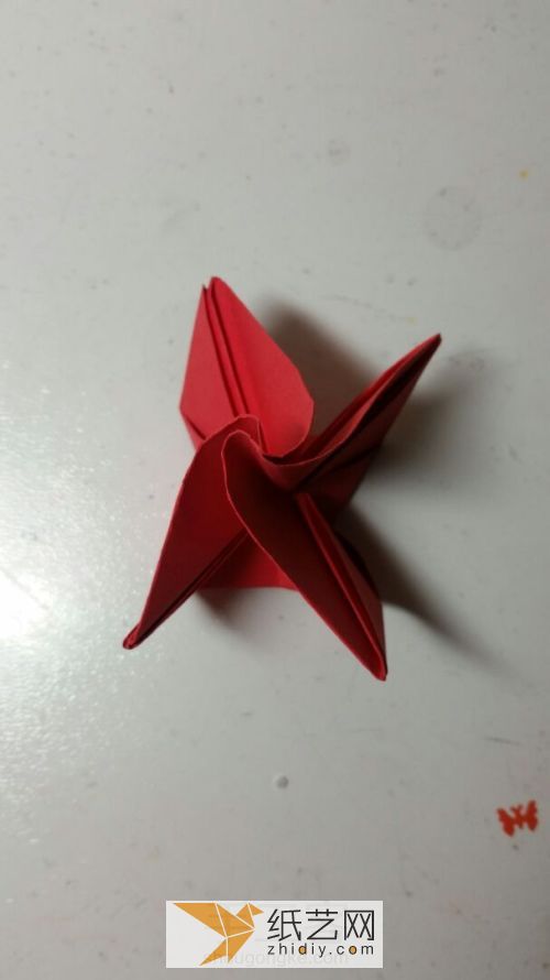 The simplest way to fold origami roses. Easy to learn paper rose tutorials.