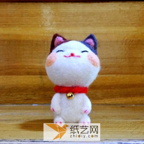 Give Lucky Cat as a New Year Gift. Illustrated Tutorial on Making Lucky Cat from Wool Felt