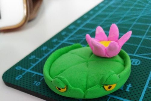 Tutorial illustration of how to make lotus leaves in Plants vs. Zombies with ultra-light clay