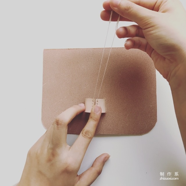 Wuzhi handmade leather goods, the making process of a shoulder bag