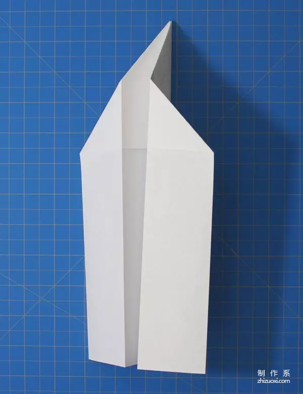 The simplest paper airplane, basic folding method