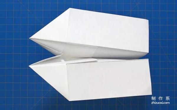 How to fold a paper airplane that looks like a boat and has good gliding properties