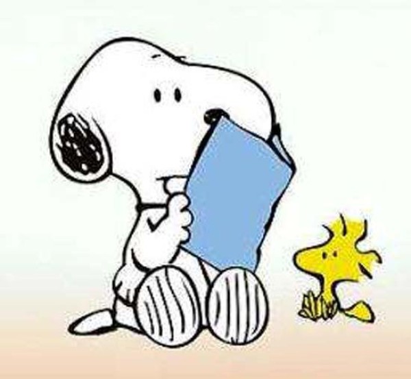 Snoopy reading simple picture