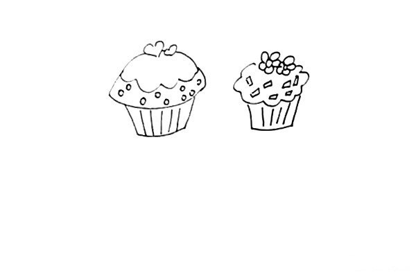 Simple drawing of small cake