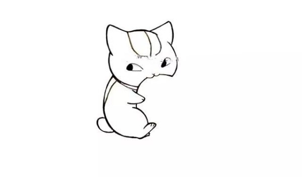 Draw a simple drawing of a kitten eating fish