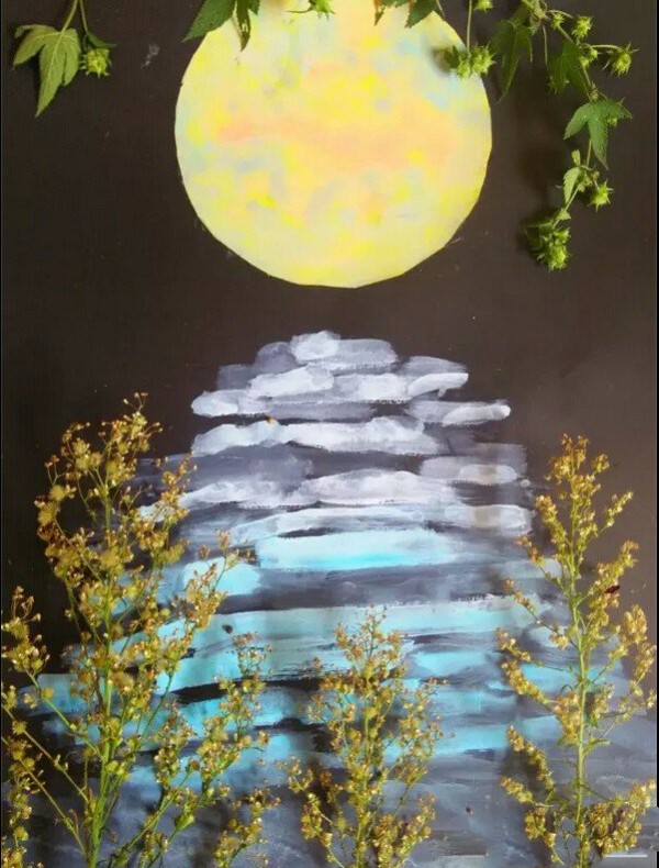 The moon in memory, childrens paintings with Mid-Autumn Festival themes