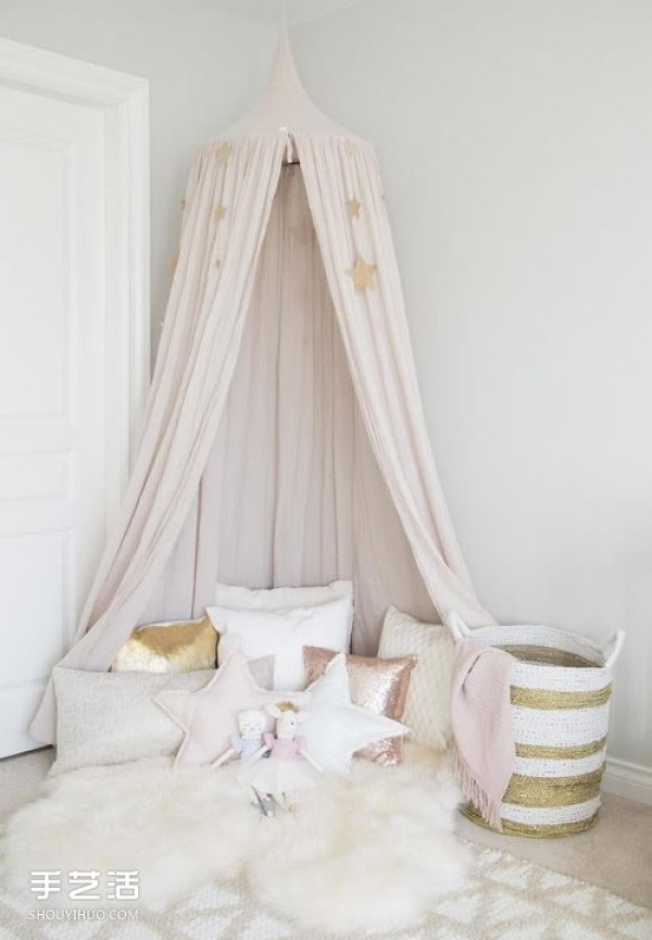 If you have a daughter, you must create an ice cream-colored room for her like this