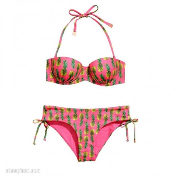 Choose the swimsuit style that best suits you based on your zodiac sign