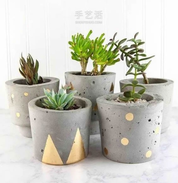 The process of making flower pots with cement is simple and has a healing effect! 