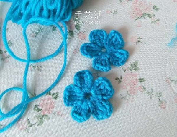 How to crochet a cute five-petaled flower, basic crocheted woolen flower illustrations