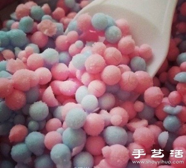 Lovely pearl ice cream with beautiful color