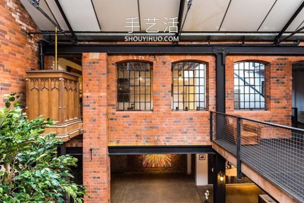 Abandoned textile factory renovated! Transformed into an industrial style cinema and bar