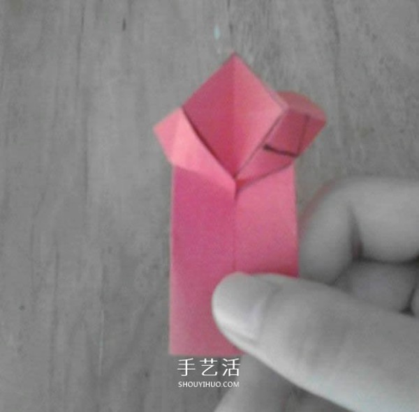 Illustration of how to fold a handmade starry sky flower ball like a hollow luminous star