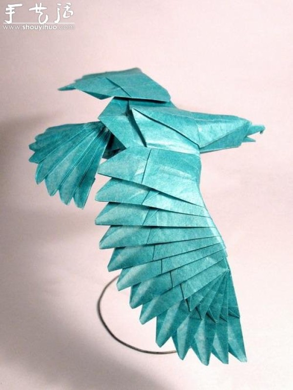 Vietnamese origami masters and their wonderful works