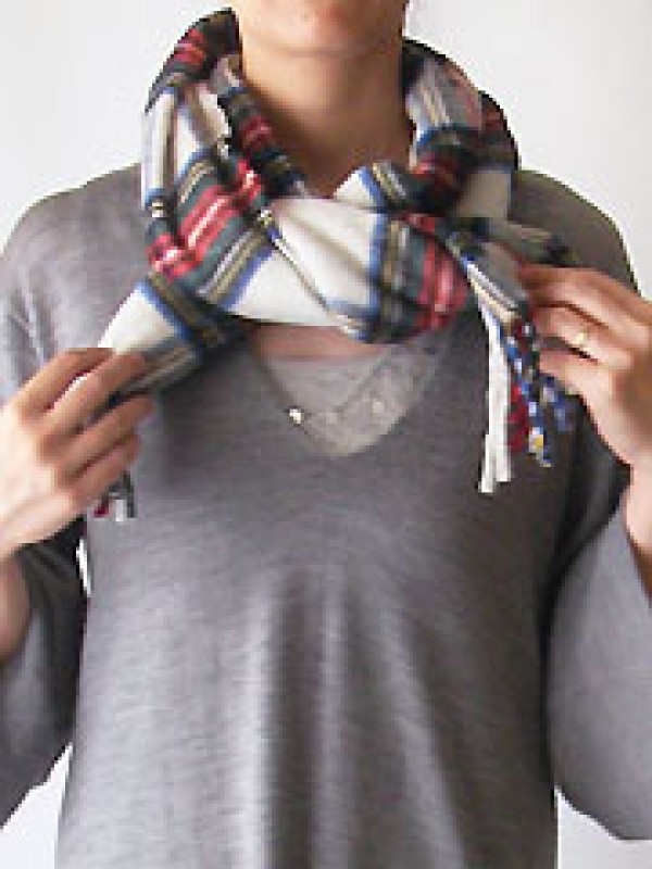 A comprehensive collection of various ways to tie a scarf, and 60 ways to tie a long scarf