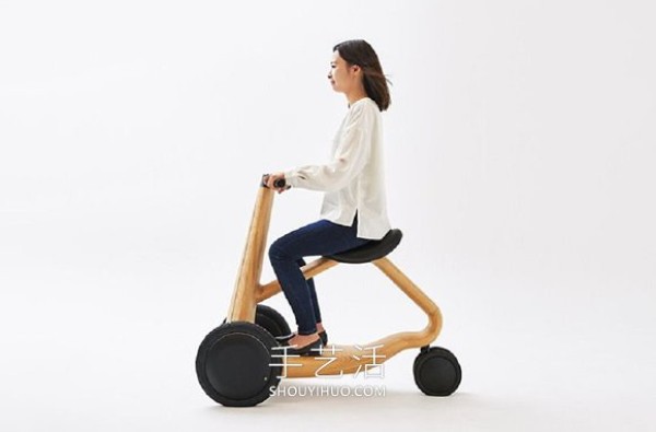 This is not a childrens walker! Solid wood three-wheel electric vehicle ILY-Ai