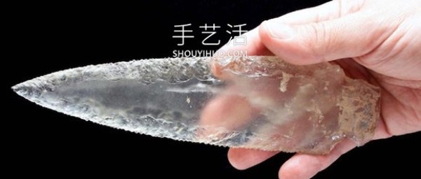 5,000-year-old handmade crystal dagger discovered in Spain