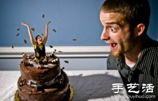 Exaggerated couple photos: It turns out that couple photos can also be taken so creatively