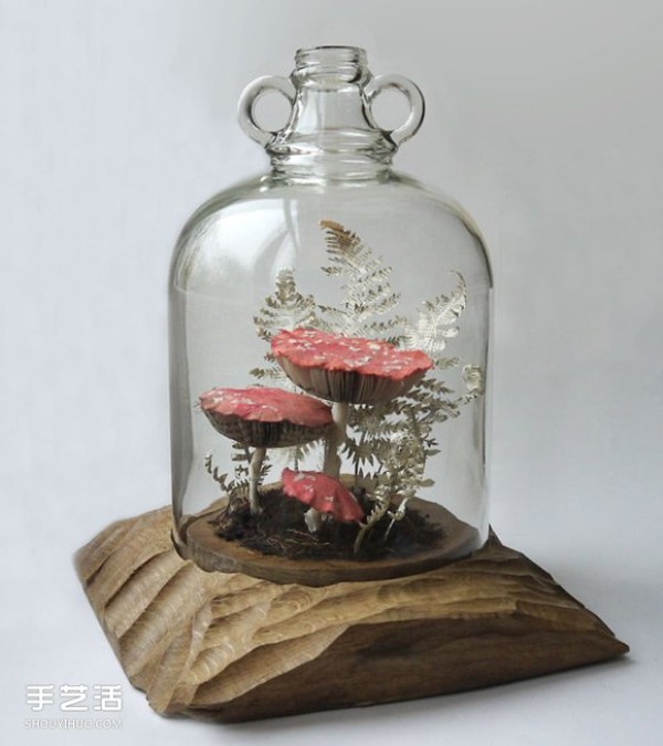 Use recycled paper and natural dyes to create stunning natural paper sculptures