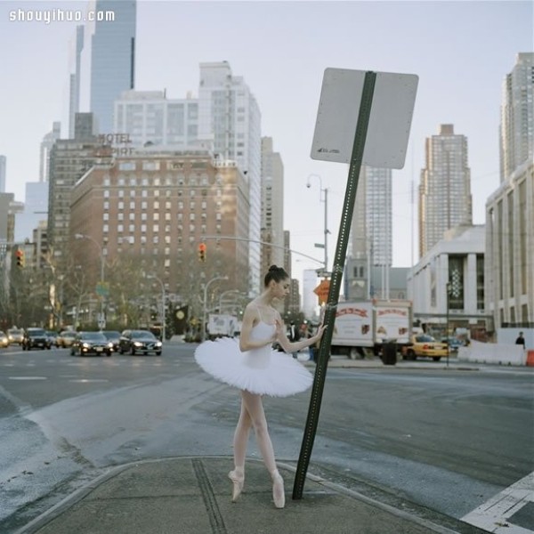 The graceful ballet postures outside the pointe art stage under the camera