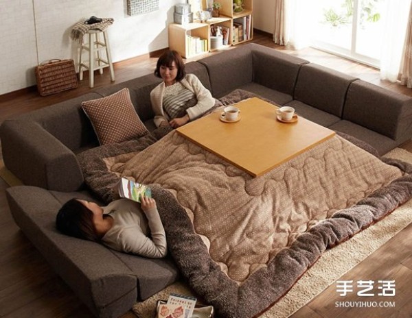 When the weather gets cold, everyone will need such a comfortable kotatsu