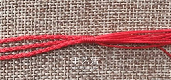 Sansheng rope bracelet weaving method and illustration how to use red rope to weave Sansheng bracelet