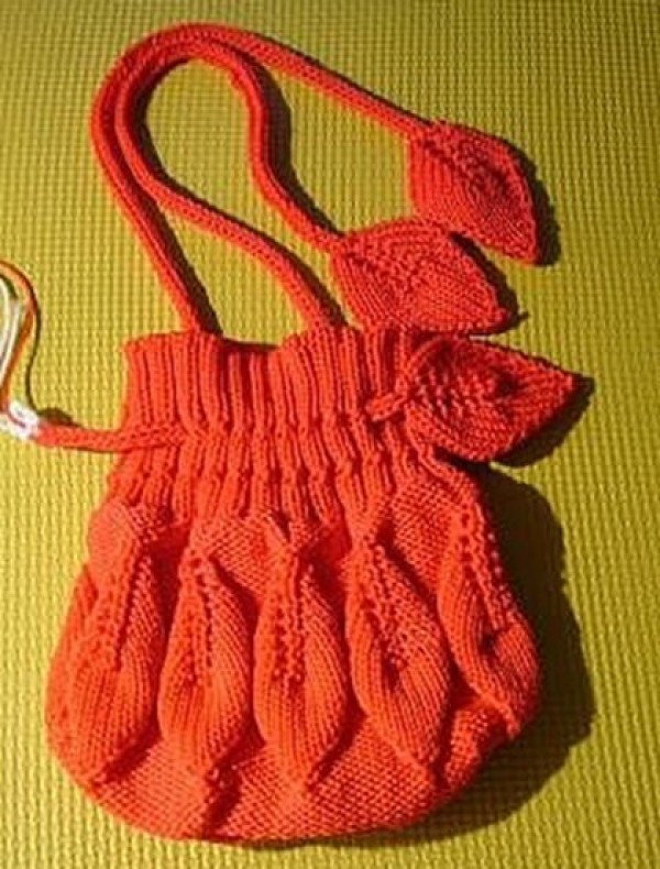 The weaving method of the leaf bag and the tutorial of the stick knitted leaf bag