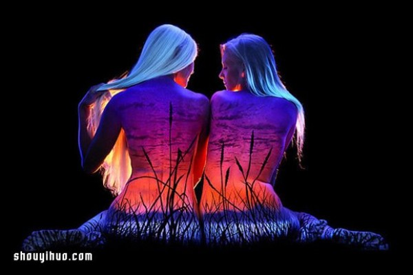 The amazing fluorescent human body painting that sees the universe through the body