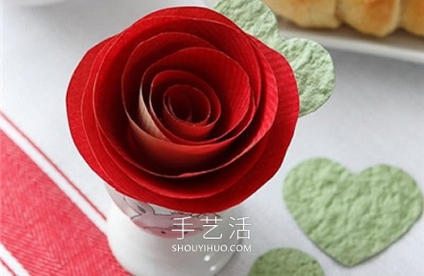 The simplest tutorial on how to make red roses from cardboard