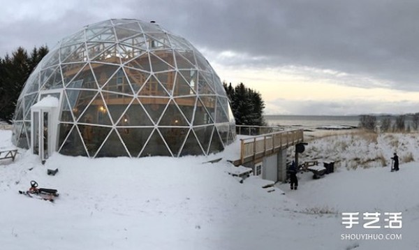 My family lives in the Arctic Circle! Welcome to the self-sufficient greenhouse cabin