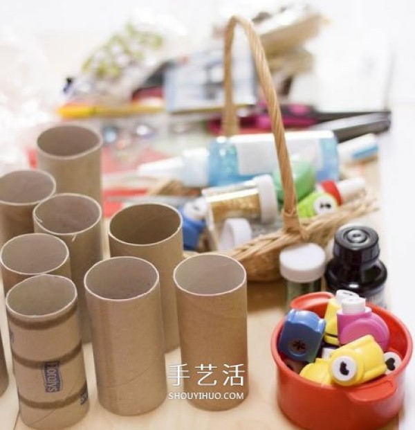 How to make a handmade caterpillar pen holder from a toilet paper tube