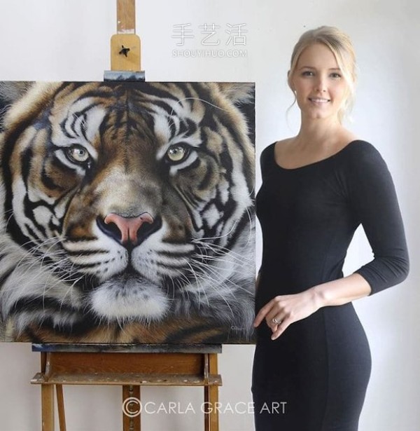 Hyper-realistic oil painting, capturing the wild and natural beauty of wild animals