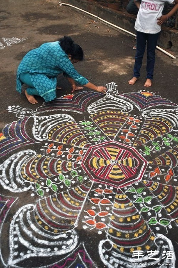 The unique folk art of Tamil Nadu state in India - rice grain painting