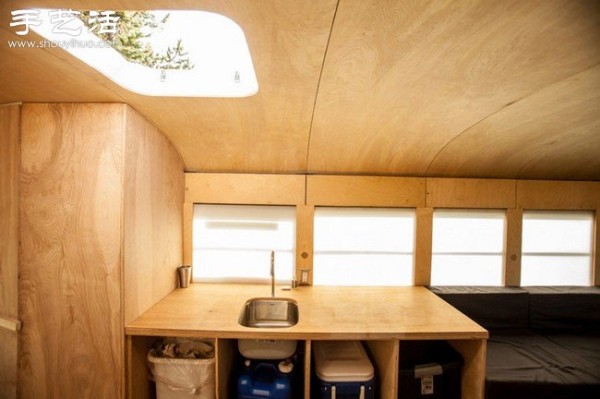 DIY conversion of old buses into oversized RVs