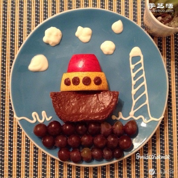 A Brazilian mother DIYs creative platters for her picky daughter