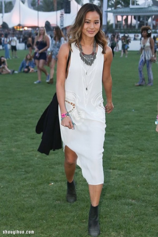 Coachella Festival Celebrity Dressing Tips